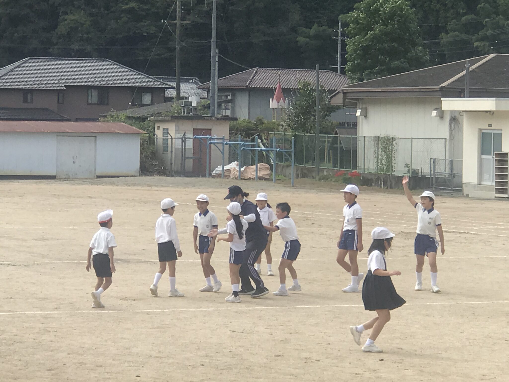 10/5 全校朝会 たつの市立西栗栖小学校